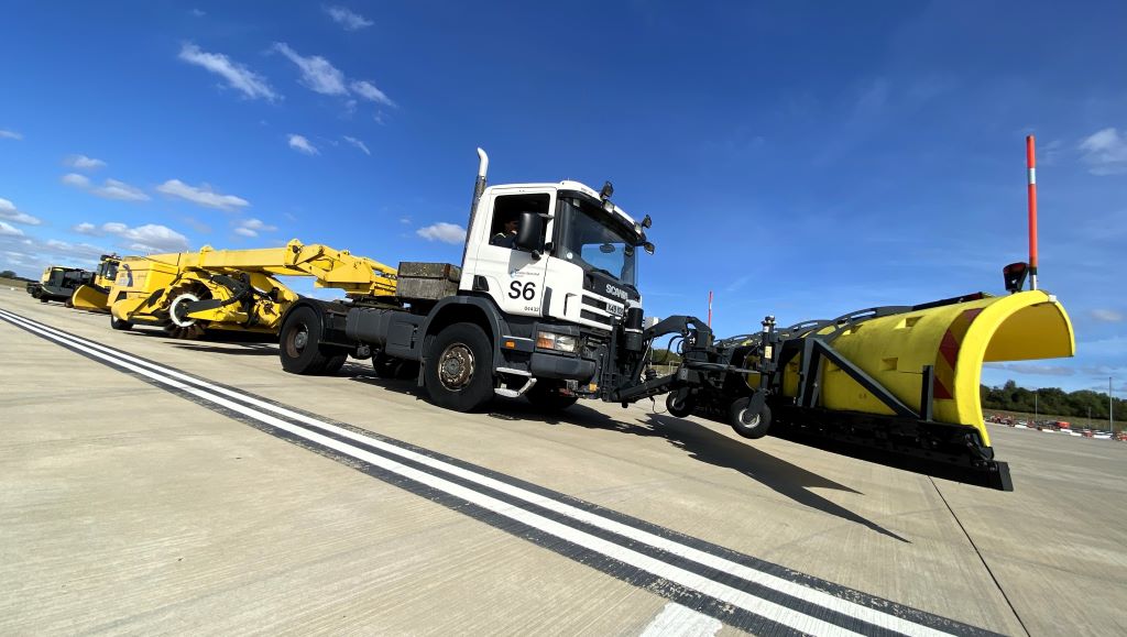 London Stansted Prepares for Winter with Snow Training Program