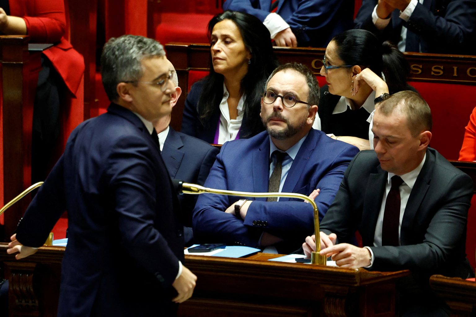 Factbox-French immigration bill tightens welfare benefits for foreigners