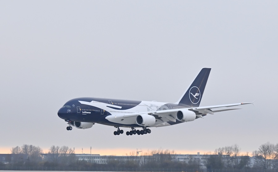 Lufthansa A380 Debuts Giant “XXL Crane” Livery