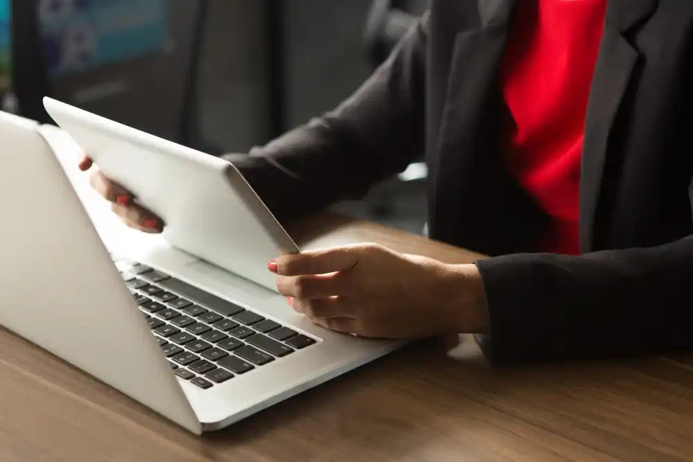 TravelWires: Enhanced Media Visibility and Powerful Publishing Tools