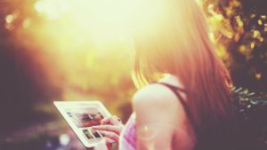 Amadeus expands accommodation options with Booking.com partnership