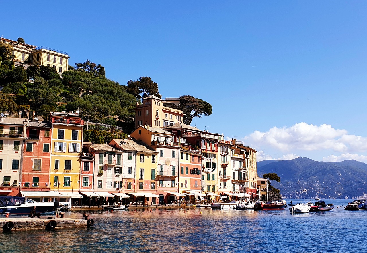Popular Tourist Destination On The Italian Riviera Imposes New Fine