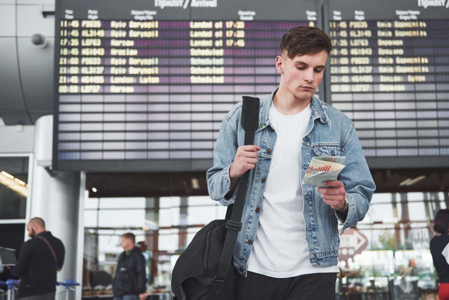 French Strikes Led to More than 6,000 Cancelled Flights