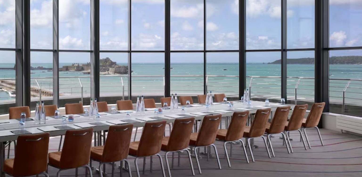 Radisson Hotel Group Enhances Meeting Solutions with Advanced Technology