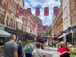 UK retail and hospitality sectors expected to boost during the Queen’s jubilee