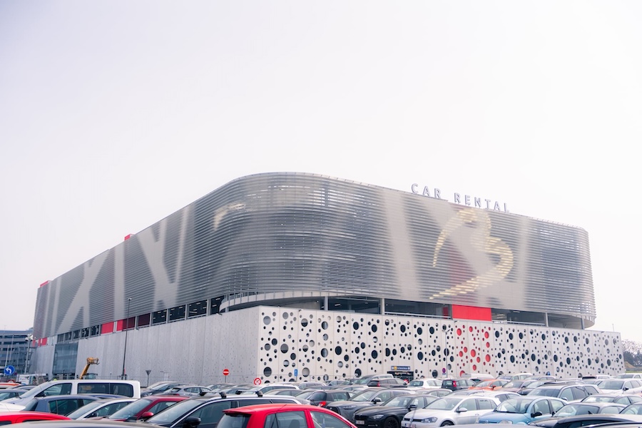 Brussels Airport opens parking hub with EV charging and solar power