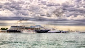 Cruise Industry Bounces Back to Pre-Pandemic Levels with $30 Billion Revenue in 2024