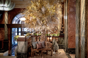 Mandarin Oriental Hyde Park, London Welcomes Enchanting Christmas