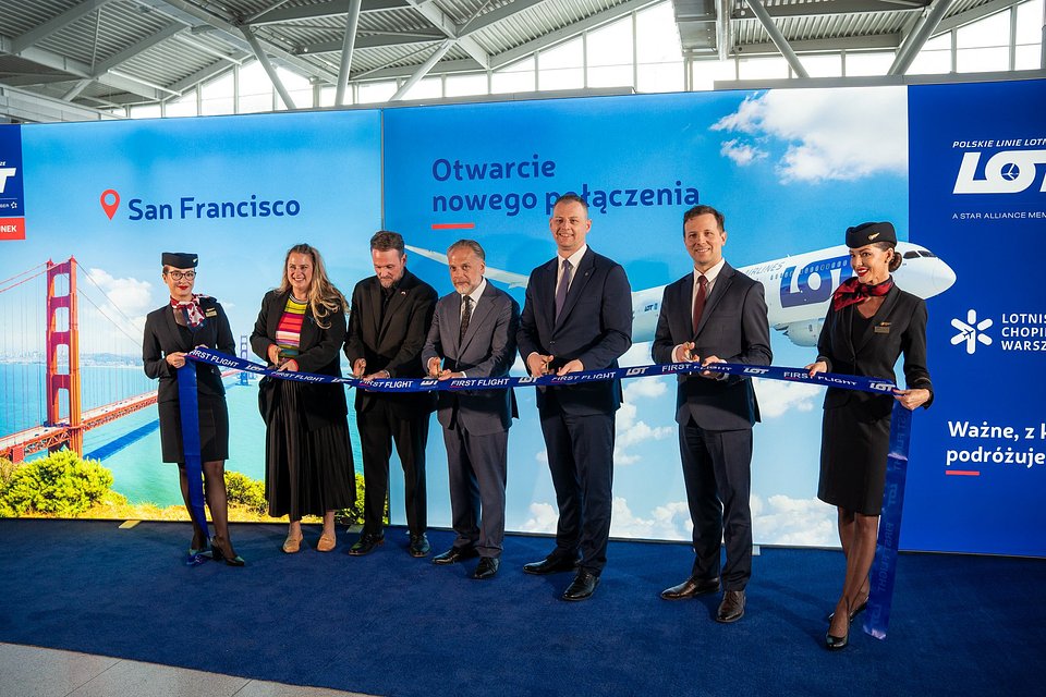 LOT Polish Airlines Launches Warsaw–San Francisco Route