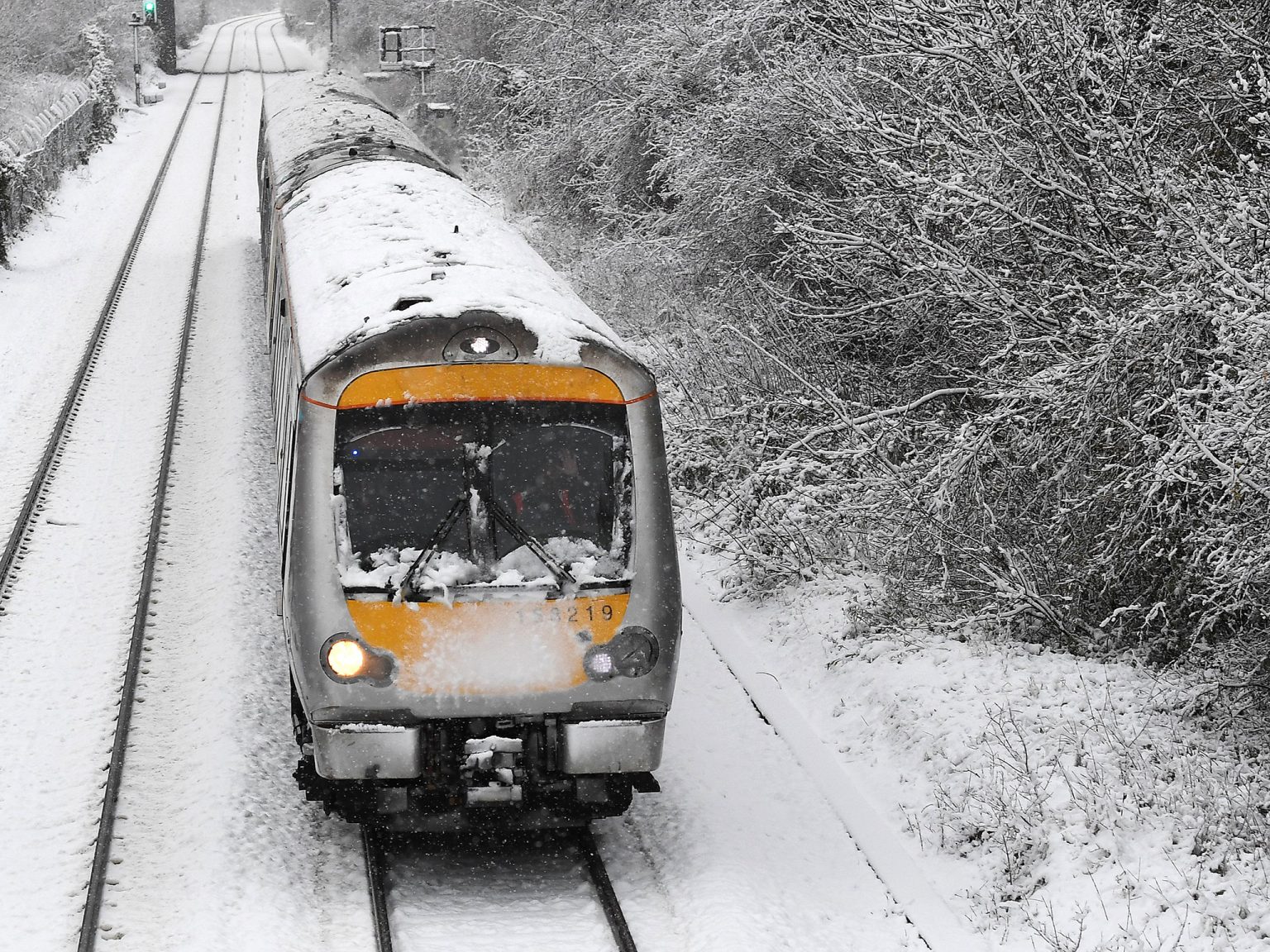 Extreme weather in UK affects railway traffic