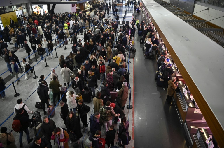 EU visa-free travel for Kosovo enters into force