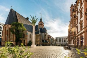 Eurowings Tops YouGov Price-Performance Ranking and Expands Route Network in 2024
