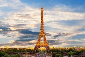 Paris Fashion Week – a Resurgence of Dior’s 1960s Designs