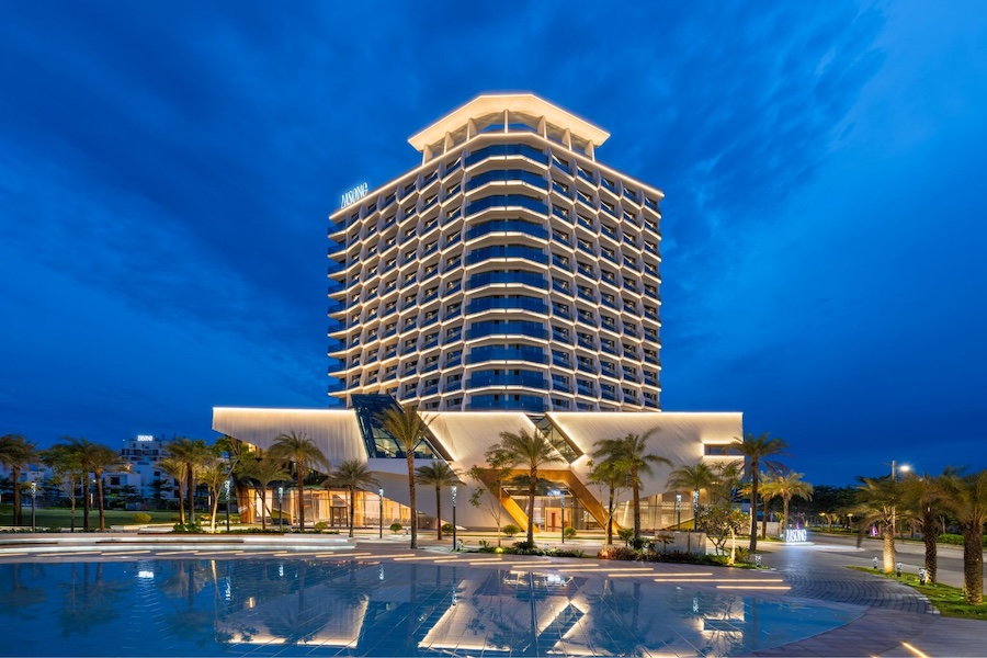 Ascott opens Sky Vista tower at Vietnam resort