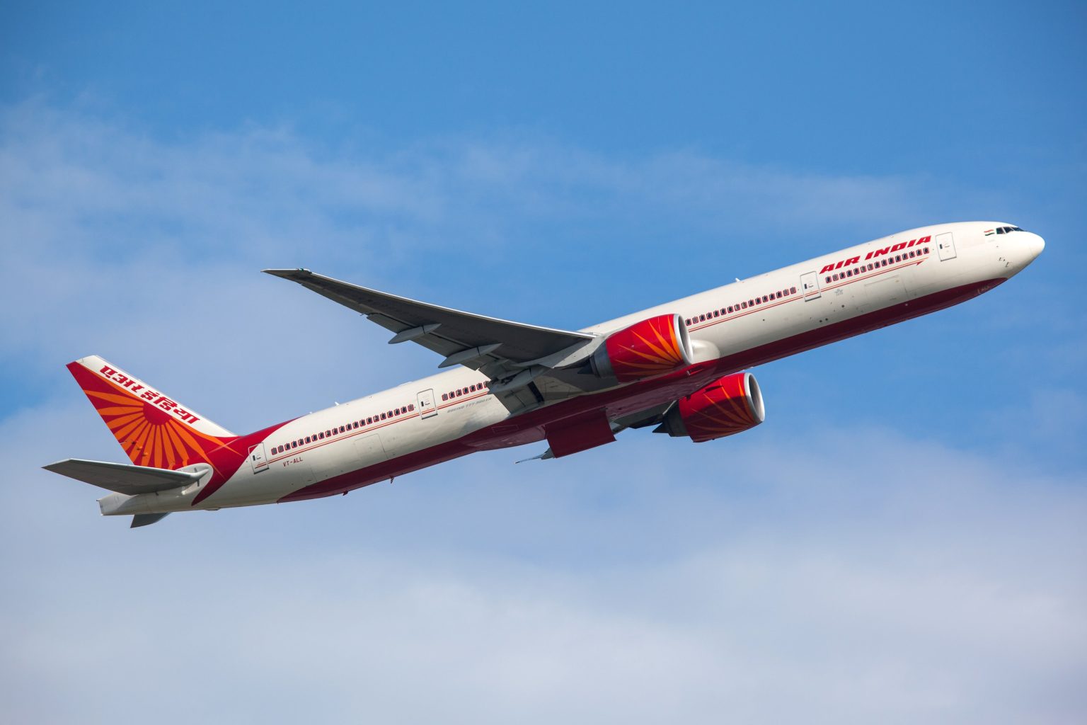 Air India is Hiring More Than 1,000 Pilots