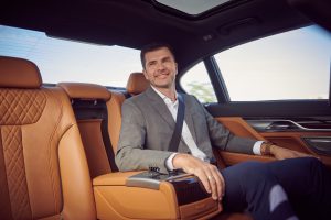 Emirates Launches Chauffeur-Drive Service for First and Business Class Passengers in Riyadh