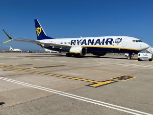 Ryanair criticized for imposing a £110 fee on senior citizens for printing boarding passes
