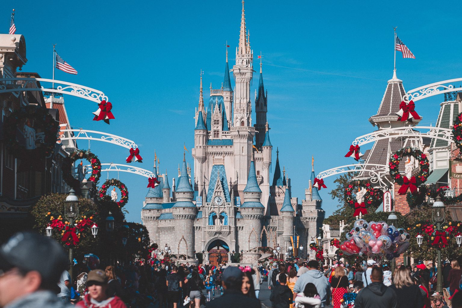 Walt Disney World Resort sets up beautiful Christmas decorations